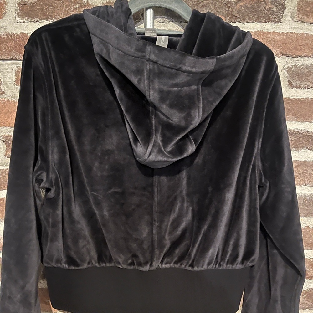 NWT Sweaty Betty Retake Velour Zip Through Jacket Black Size Small - Picture 8 of 15